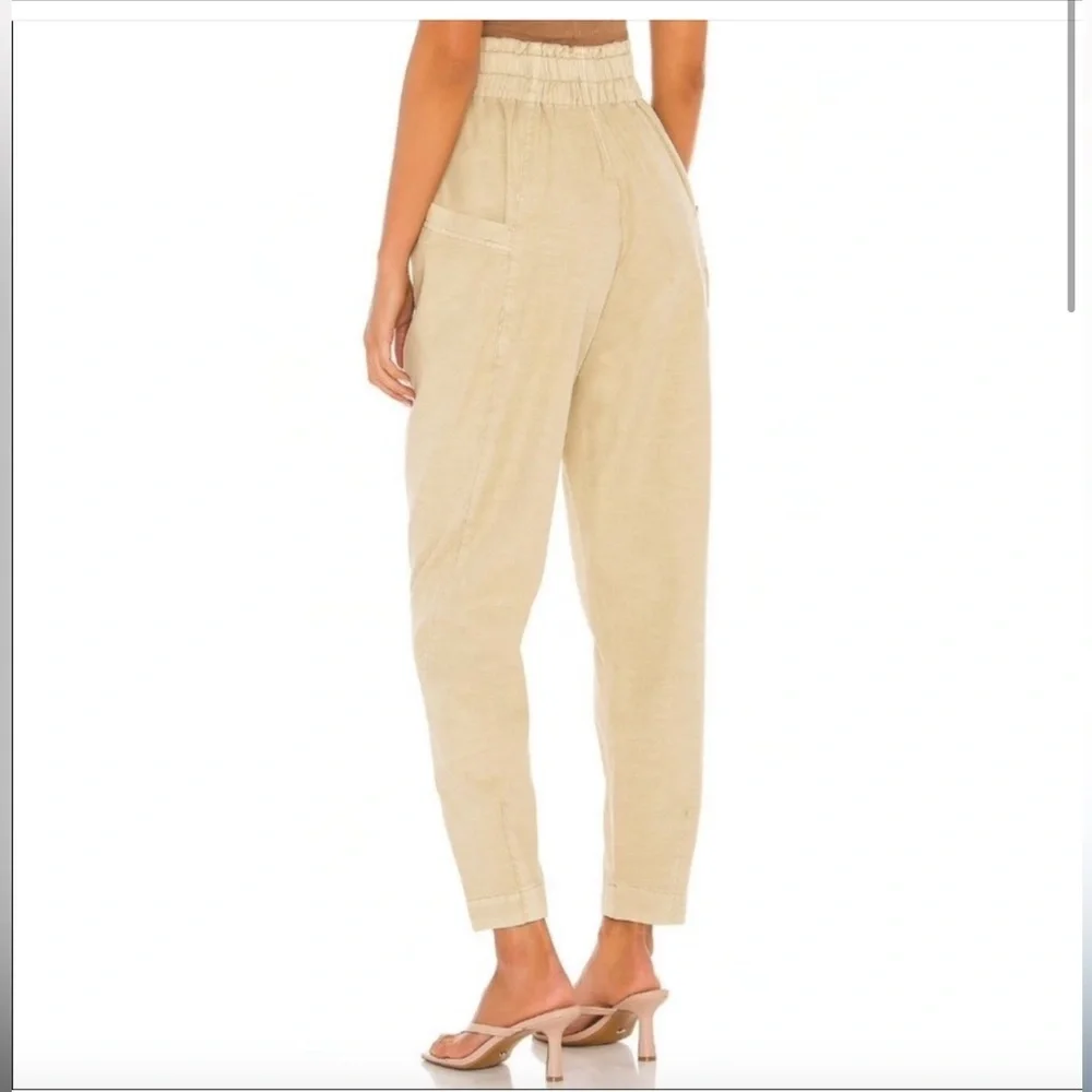 Free People Ready to Run Parchment Cinch Waist Joggers Pants size Small EUC
